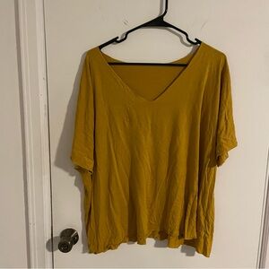 Chic Flowy V-Neck Women's Tee Bundle